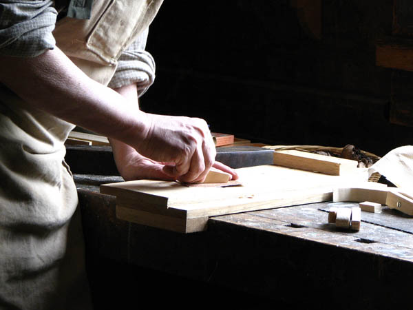 Nuestra <strong>carpintería de madera en  Sant Hilari Sacalm</strong> es una empresa de <strong>herencia familiar</strong>, por lo que  contamos con gran <strong>experiencia </strong>en la profesión.